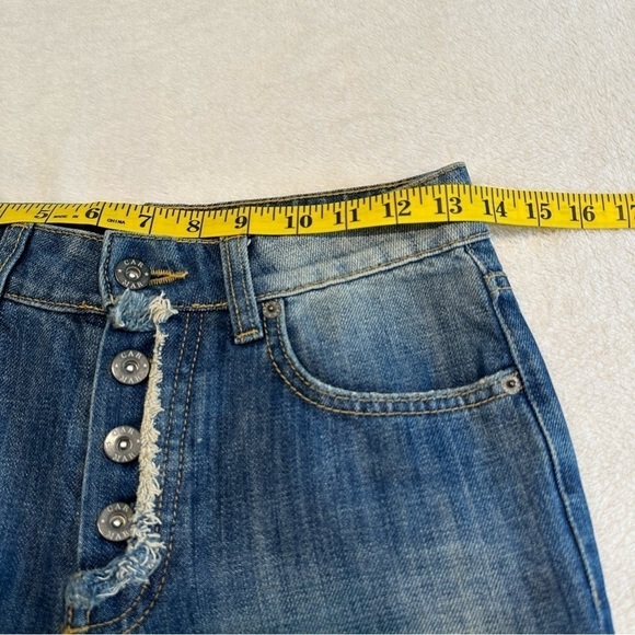 Carmar High Rise Distressed Festival Jeans - Picture 3 of 12